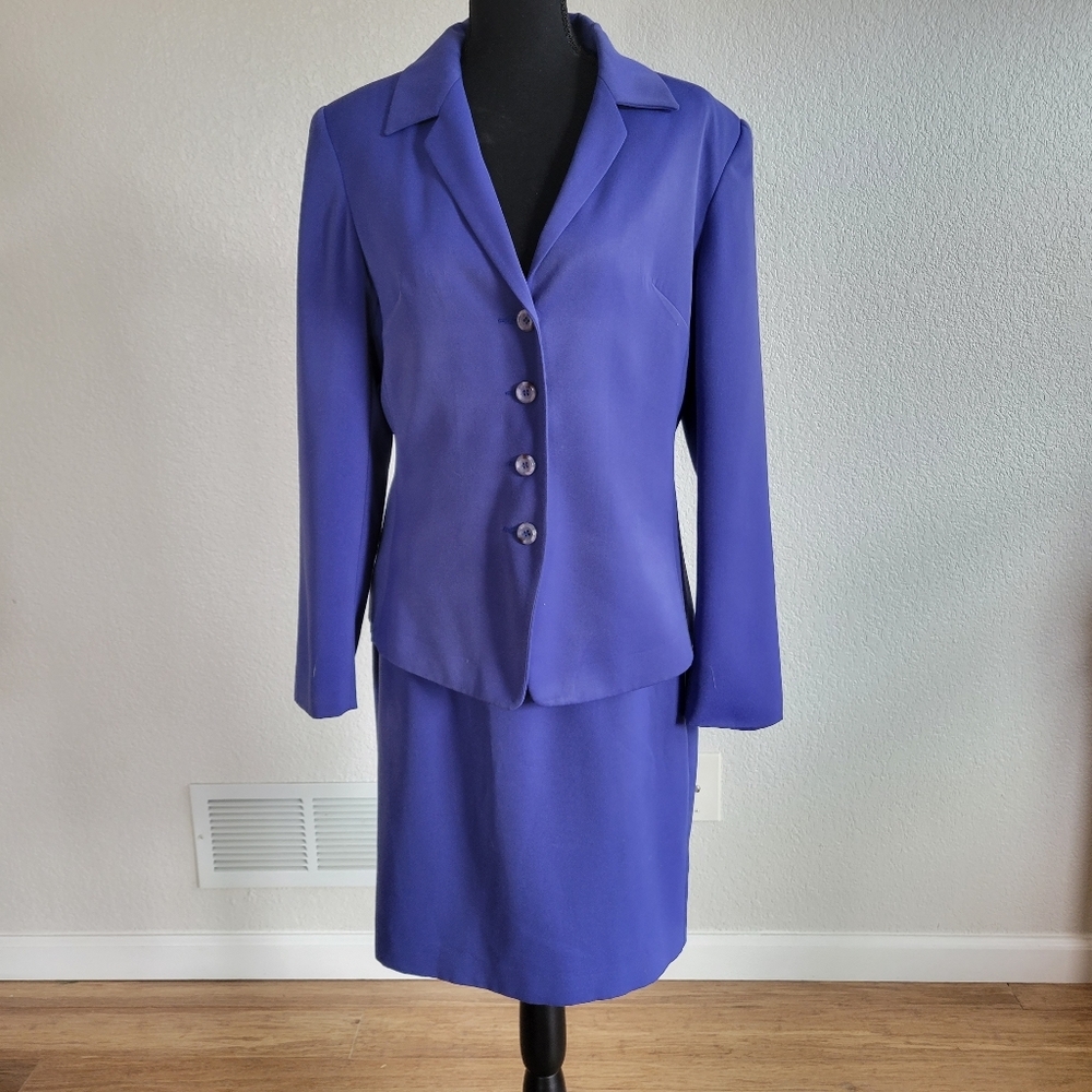 🔥 (5for$35) Vintage Chic Y2K Preston and York Blue Suit